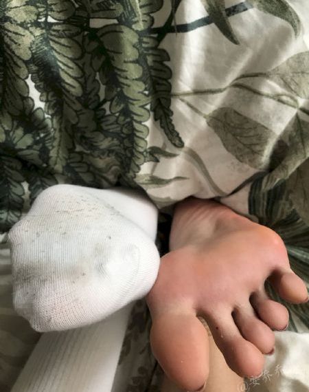 吻胸吃奶大全床免费大全_高清迅雷电影在线