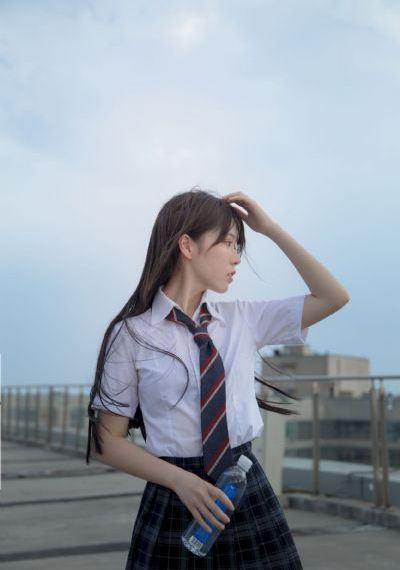 国产香蕉青春草原久久_1080P超清在线观看