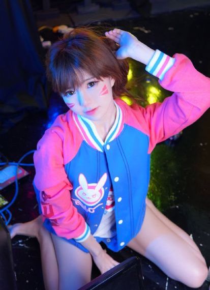 www.国产一区二区三区_十万网红美女美酱